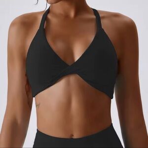 NWT Women Black Twist Front Sports Bra Padded Gym Fitness Medium DESCRIPTION